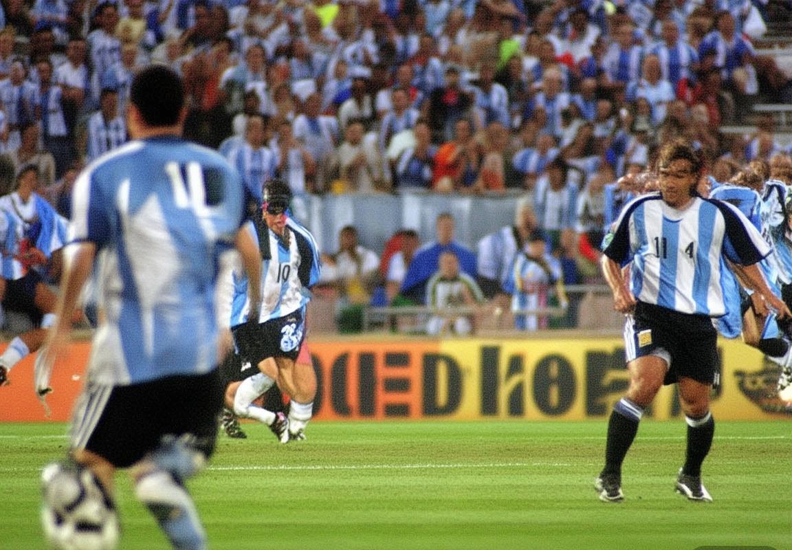 2002世界杯：梅西领衔阿根廷4-0完胜美国，足球哲学胜利之战